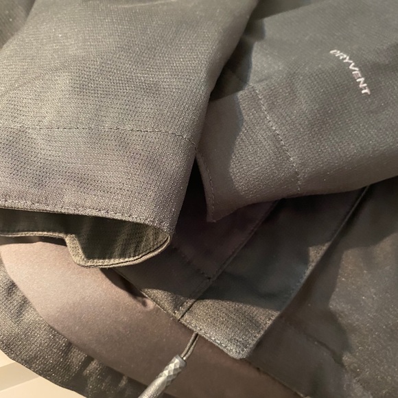 The North Face Dryvent Jacket - Picture 3 of 7